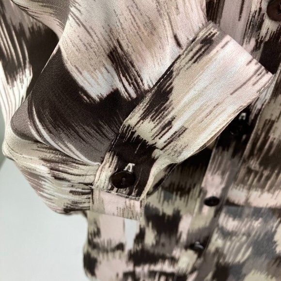 Chicos Lightweight Blouse Button Up 3/4 Sleeve Semi Sheer Size 2 = Large Brown - Picture 5 of 10